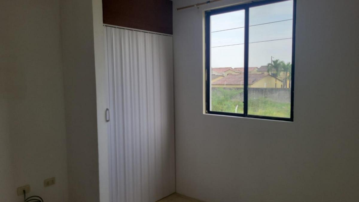 Venta de Casa Villa Club Via Samborondon Aurora - Mariuxi Rugel, Guayas — imagen 3