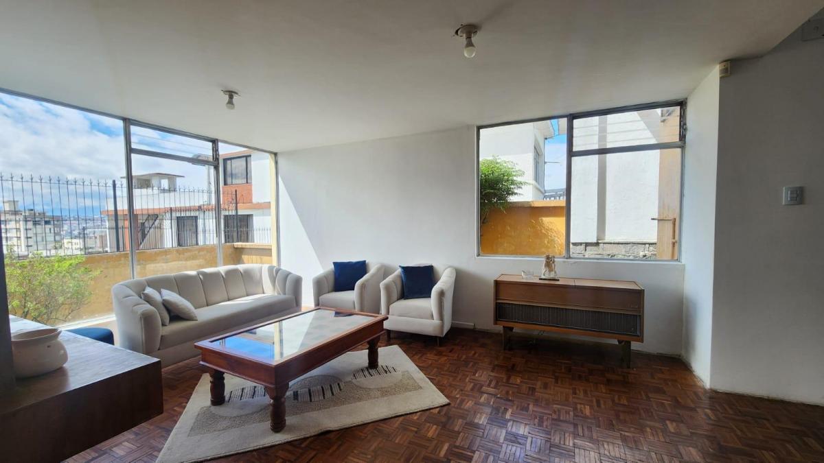 Re/max Futuro Vende Casa 4 Dorm. El Pinar Bajo — imagen 7