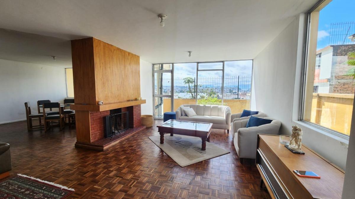 Re/max Futuro Vende Casa 4 Dorm. El Pinar Bajo — imagen 5