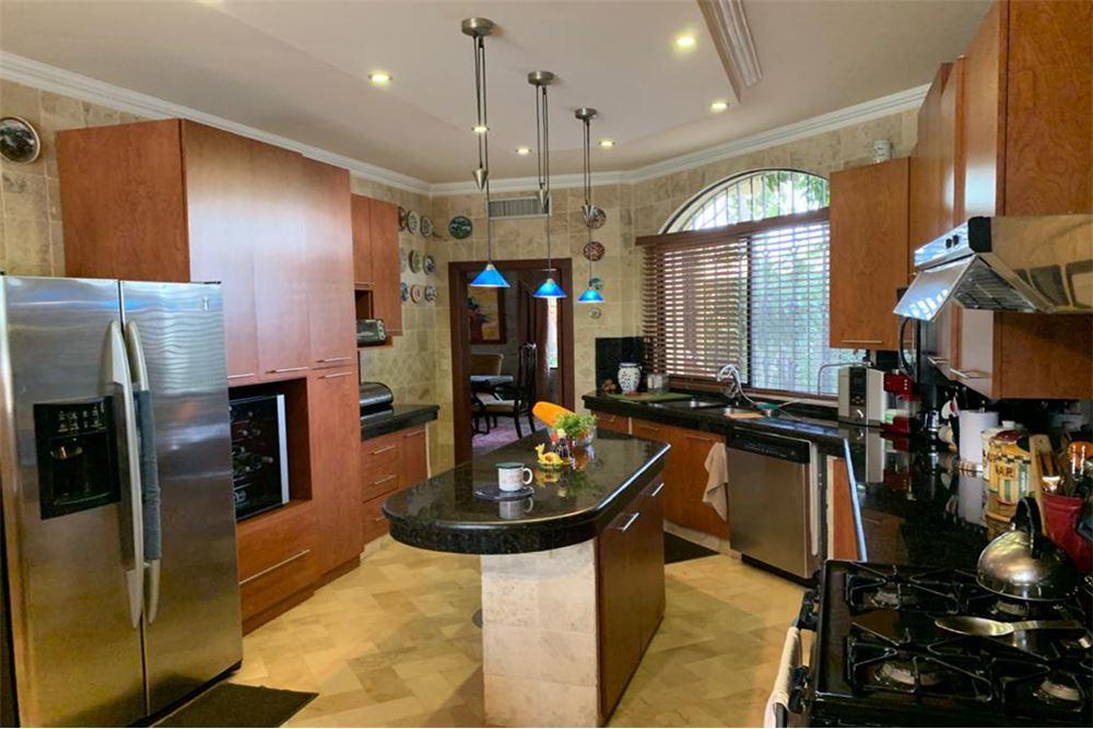 En Venta Casa en Urbanizacion Primeros Km m. Espinosa, Guayas — imagen 6