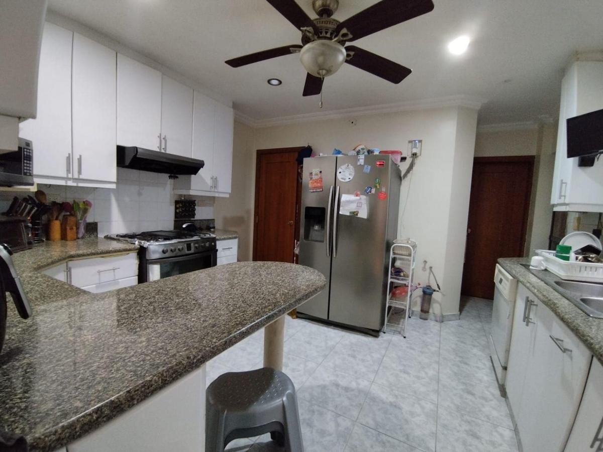 Hermosa Casa con Piscina Cerca Uees A. Blum, Guayas — imagen 6