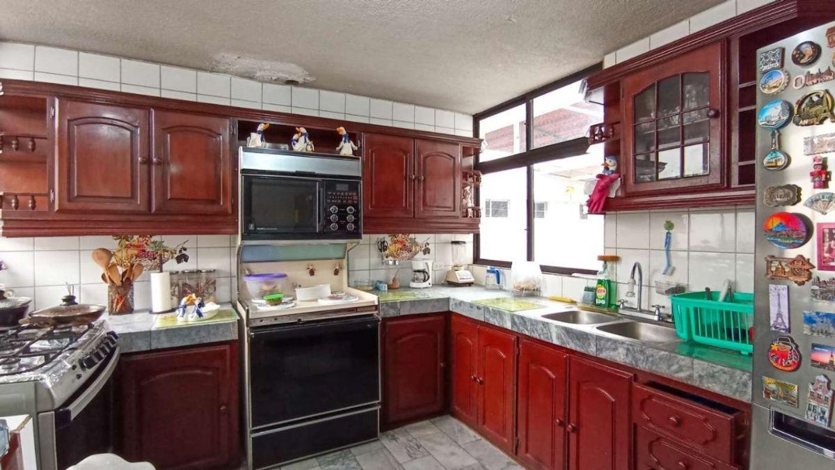 Casa con Piscina Cubierta, Sector Norte, Venta — imagen 9