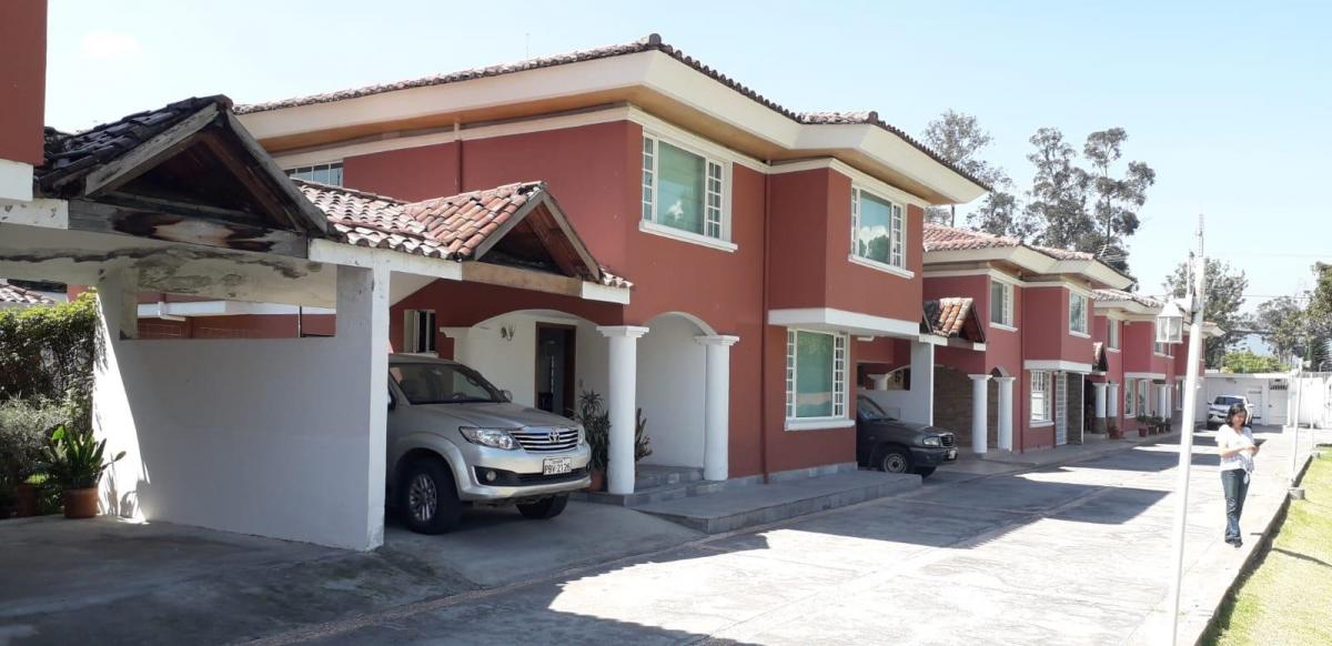 Re/max Futuro Vende Casa Independiente de 190 m² en Conjunto, Sector La Ceramica — imagen 8