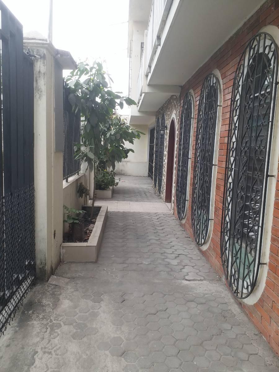 Casa Rentera, en Venta, Stella Maris, 2 Plantas, Guasmo Sur, Av Domingo Comin. Guayas — imagen 9