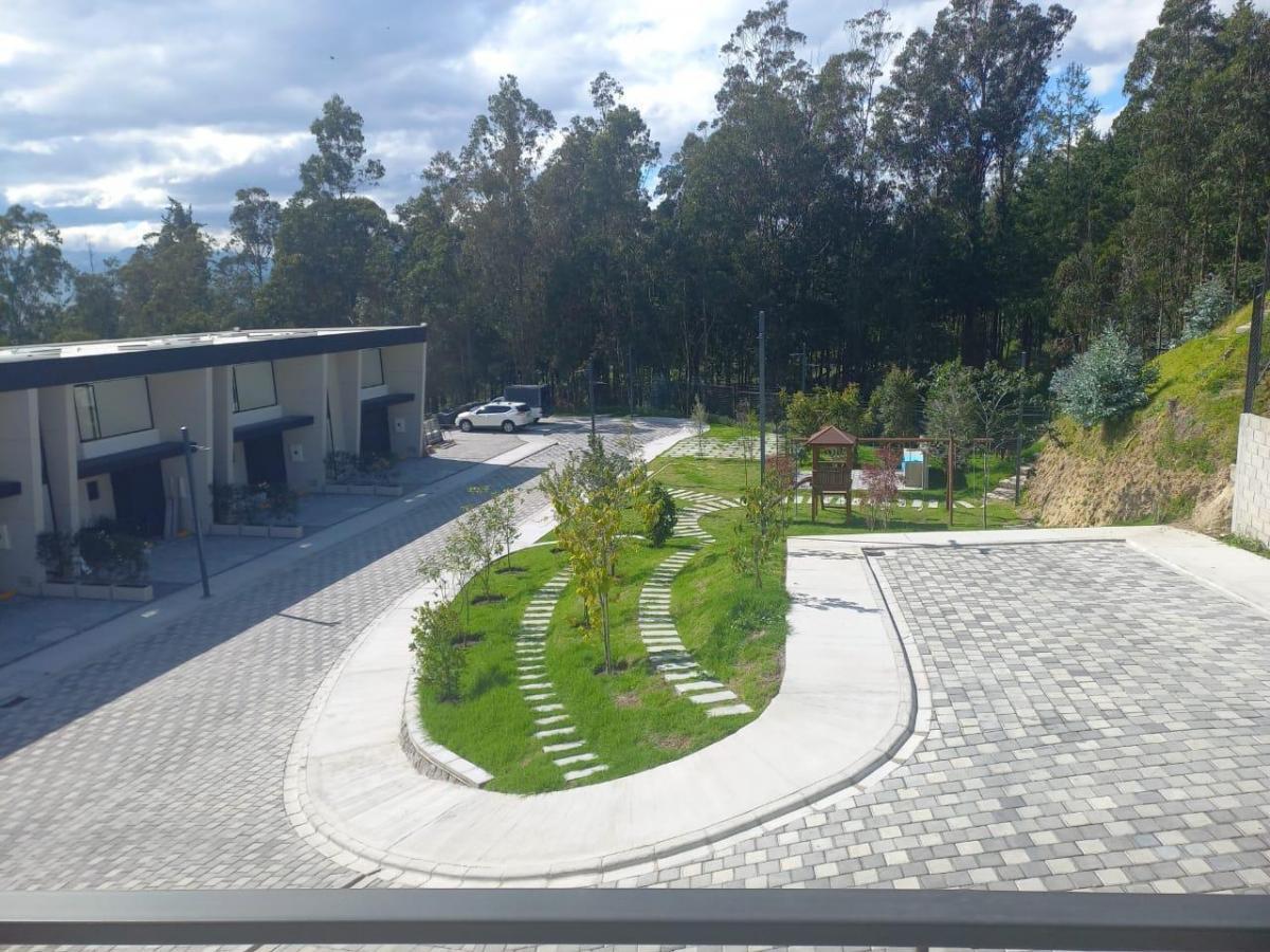 Ultima Casa Precio de Oportunidad Urbanizacion Privada - Casa de Venta — imagen 9