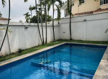 Venta Casa | Urb. Rio Grande, Samborondon | 4 Dorm. (2 Planta Baja) | Piscina y Jardin Amplio, Guayas — imagen 3