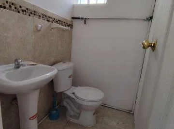 2 Locales Comerciales + Mini Departamento en Venta | Urbanización La Luz — imagen 3