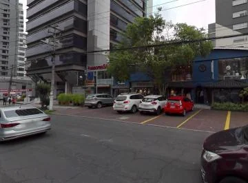 Local de Venta en La Eloy Alfaro y 6 de Diciembre — imagen 4