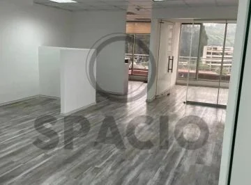 Vendo Oficina, 180 m², Remodelada, Av 12 de Octubre — imagen 3