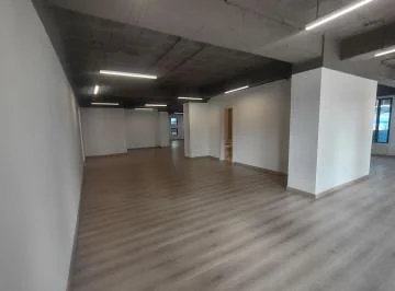 En Edificio Corporativo, Oficina Abierta, 260 m², Sector Iñaquito, Norte de Quito — imagen 5