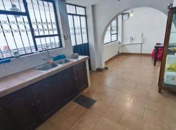 Casa Independiente en Venta / Orquideas / Monjas — imagen 3