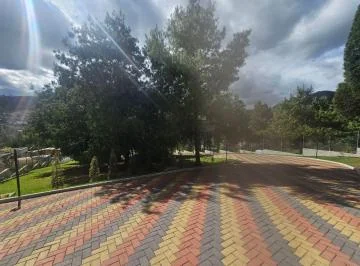 Vendo o Rento Espectacular Casa con Jardin de 1 Planta en Paccha - Colegio Aleman, Azuay — imagen 3