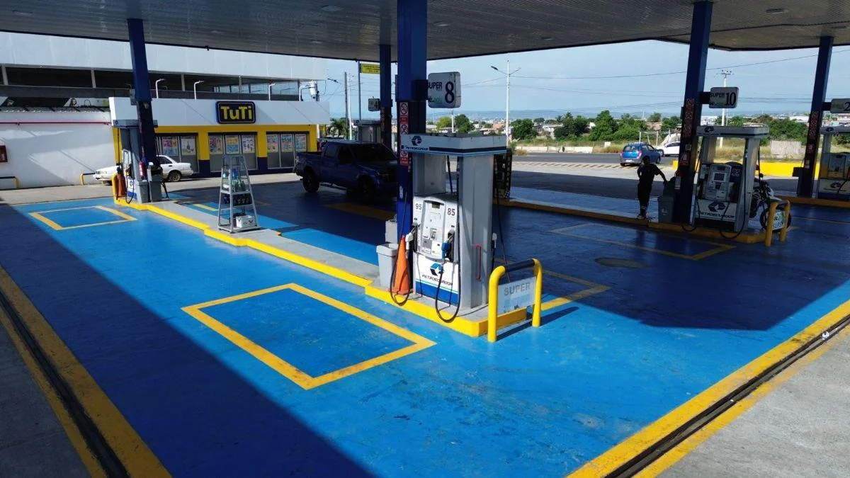 Venta de Gasolinera Operativa o Estación de Servicios Ruta del Sol Circumbalacion Manta, Manabí — imagen 5