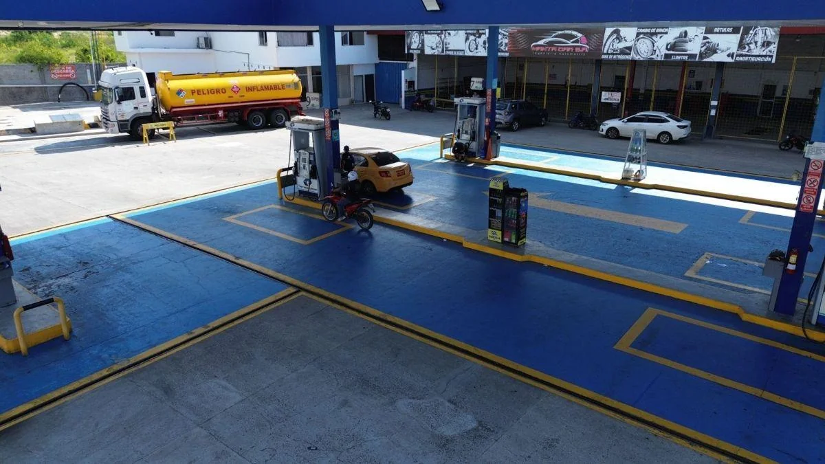 Venta de Gasolinera Operativa o Estación de Servicios Ruta del Sol Circumbalacion Manta, Manabí — imagen 3