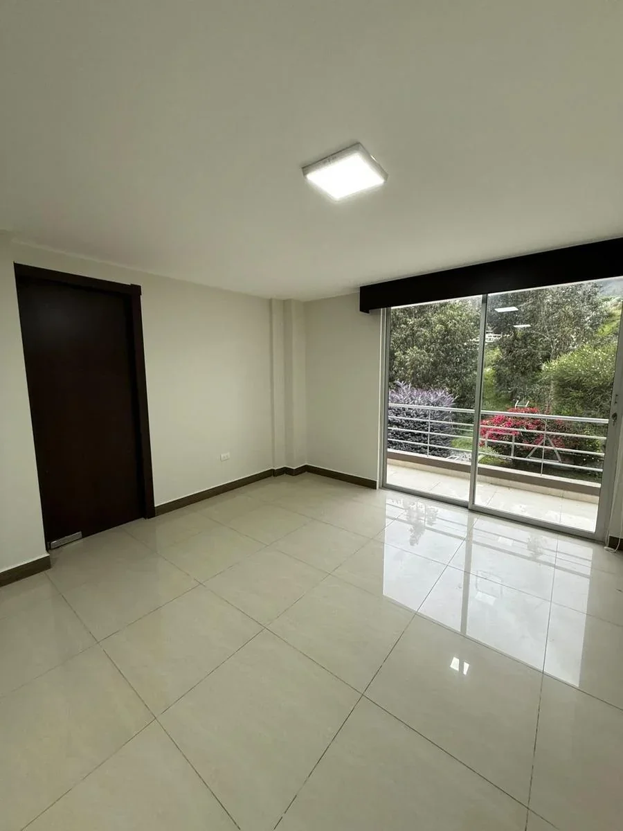 Departamento Moderno de Venta en Ficoa, Tungurahua — imagen 5