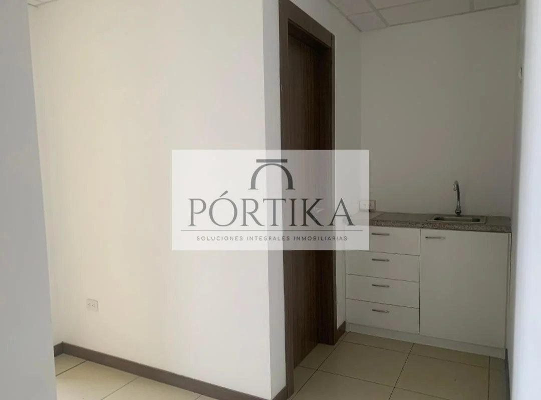 Venta Oficina - Emporium - Puerto Santa Ana, Guayas — imagen 3
