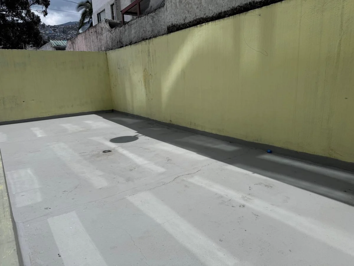 ¡Oportunidad Única! Departamento con Patio Gigante – Sector El Condado / Mariscal Sucre — imagen 5