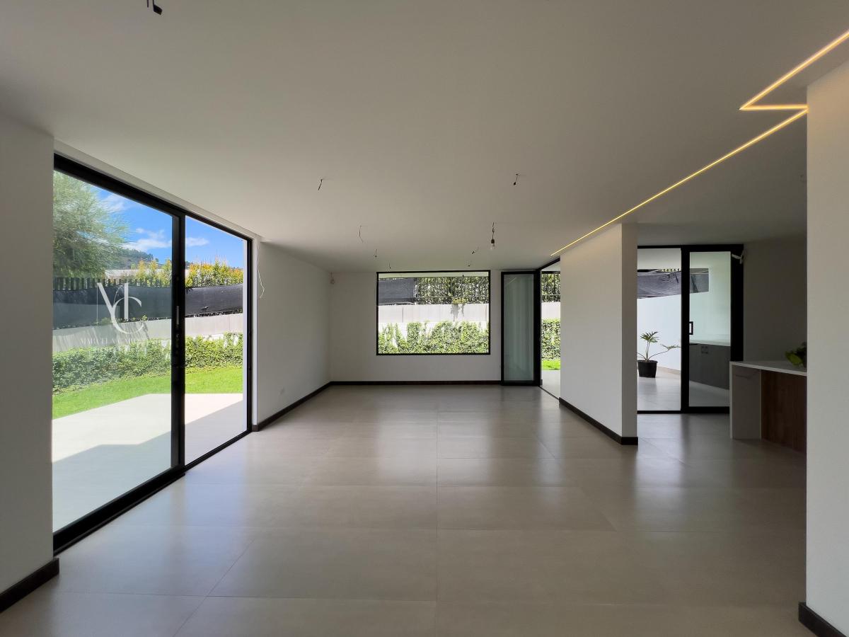 Casa con 3 Habitaciones en Venta en Tumbaco, 340 m² Terreno — imagen 5