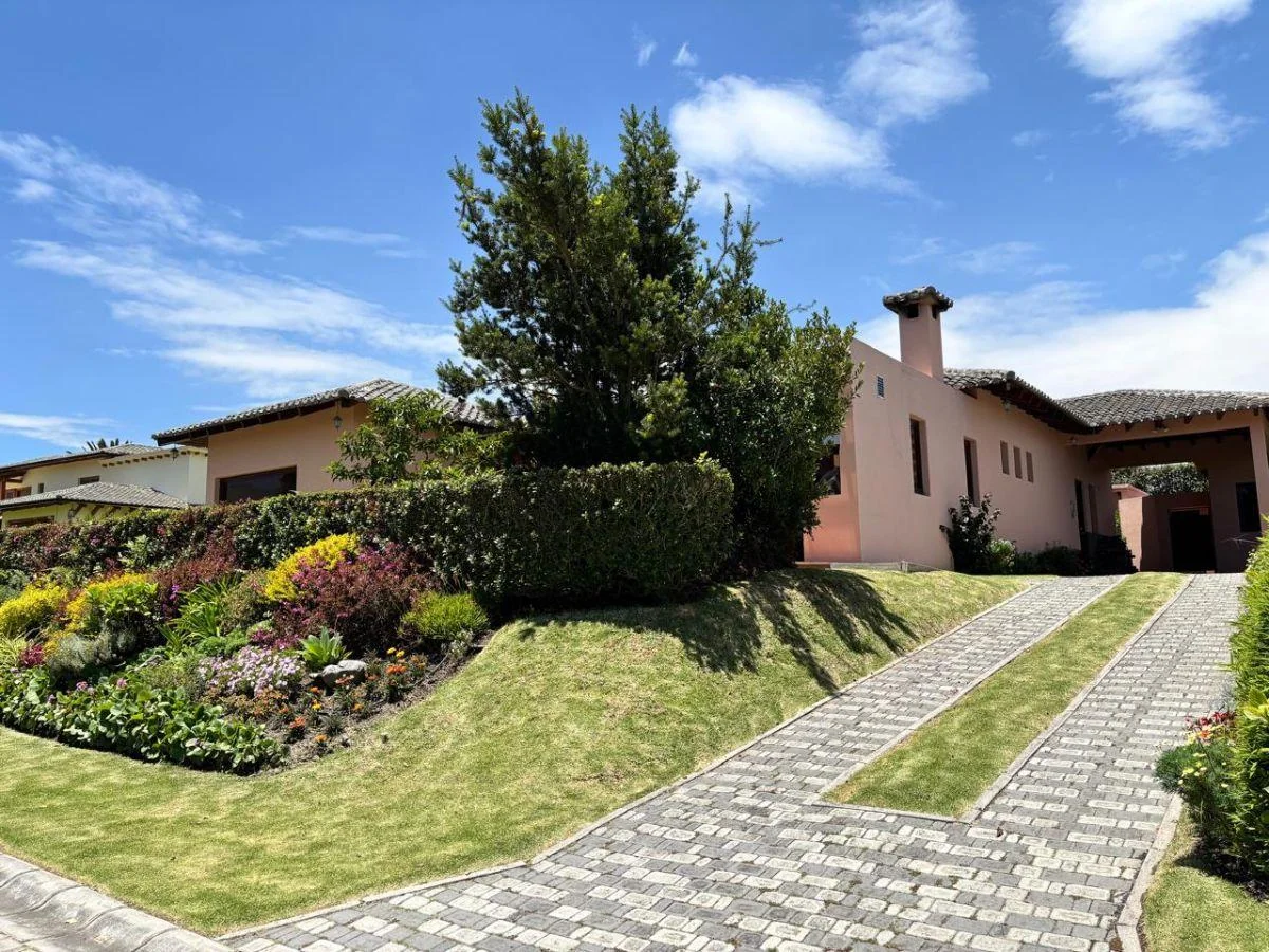 Vendo Casa Residencia en Pakakuna Gardens de Una Sola Planta No Adosada con Jardín Exclusivo — imagen 5