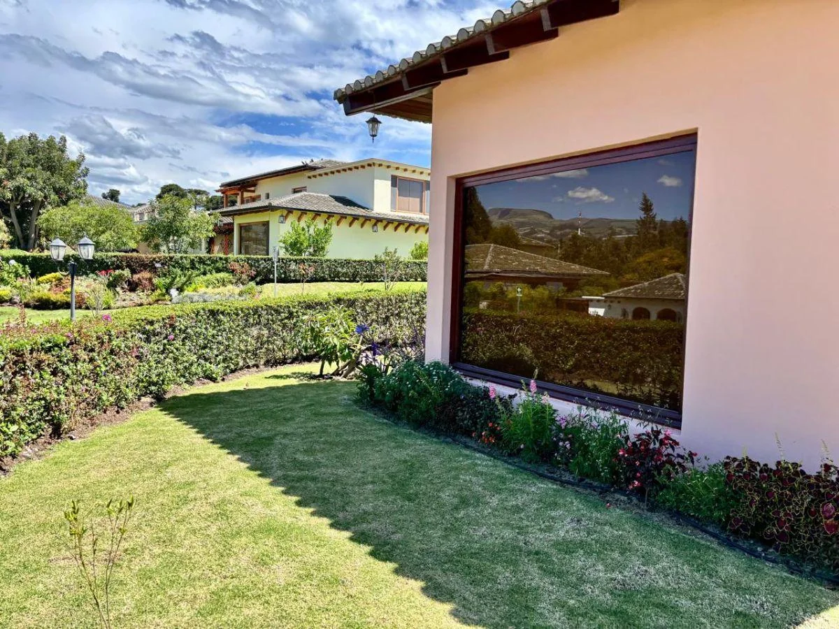 Vendo Casa Residencia en Pakakuna Gardens de Una Sola Planta No Adosada con Jardín Exclusivo — imagen 3