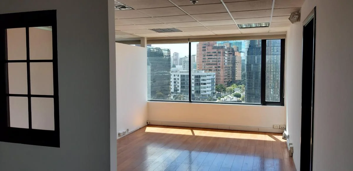 Oficina en Sector Comercial y Financiero — imagen 4