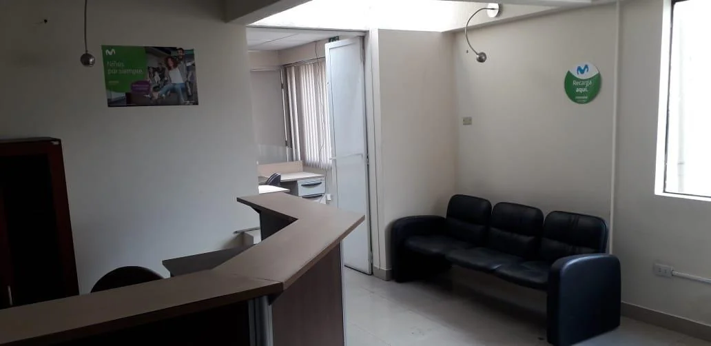 Re/max Futuro Vende Amplia Oficina de 160 m² Full Amoblada Av Shyris — imagen 5