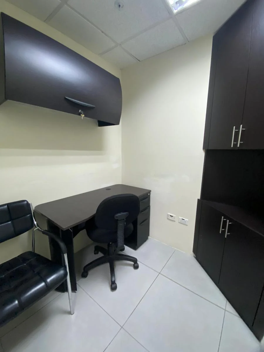 Oficina The Point 47 m², Vista Lateral Al Rio, Guayas — imagen 4