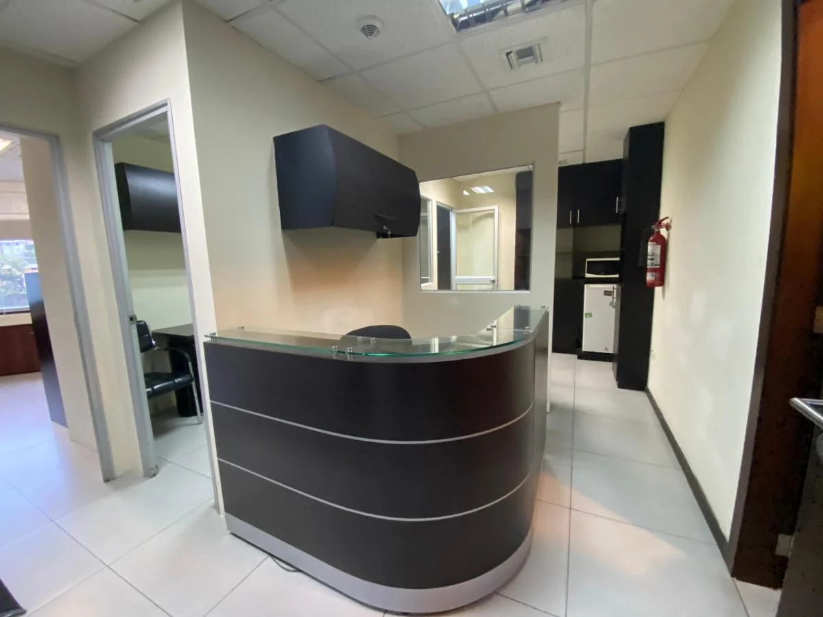 Oficina The Point 47 m², Vista Lateral Al Rio, Guayas — imagen 3