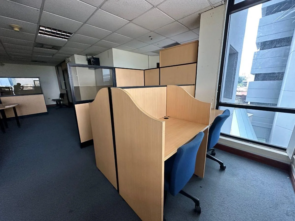 Vendo Oficina Amoblada 75 m² Edificio World Trade Center Gye, Guayas — imagen 5