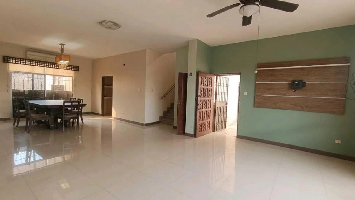 Los Ceibos Familias Grandes o Empresas Casa en Venta, Guayas — imagen 3