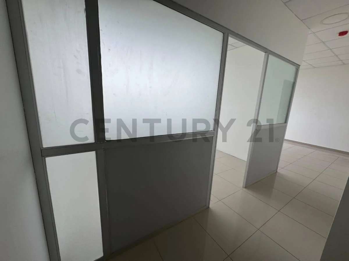 Venta de Oficina en La Aurora, Av León Febres Cordero, Guayas — imagen 3