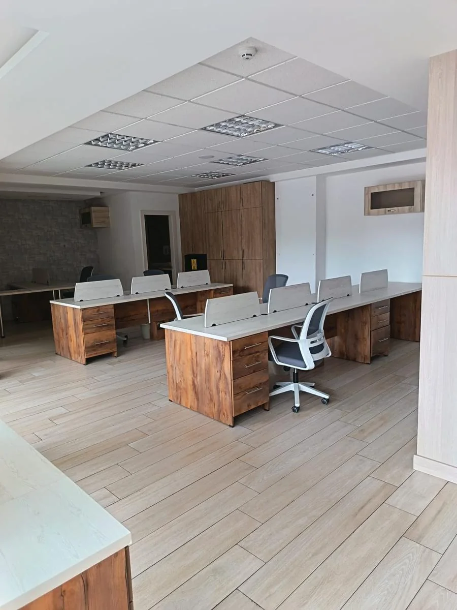 Oficina de Venta Ubicada en Motilones y Granados, Edificio con Amenities — imagen 3