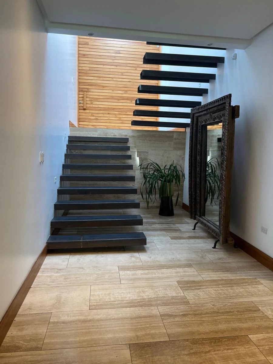 Tumbaco Se Vende Hermosa Casa Moderna en Exclusiva Urbanización (Cr) — imagen 4
