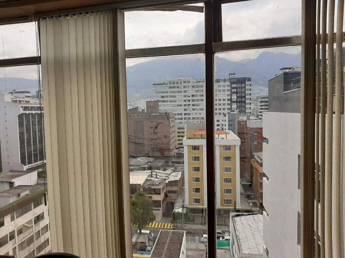 Re/max Futuro Vende Moderna Suite de 73 m² Av Amazonas — imagen 3