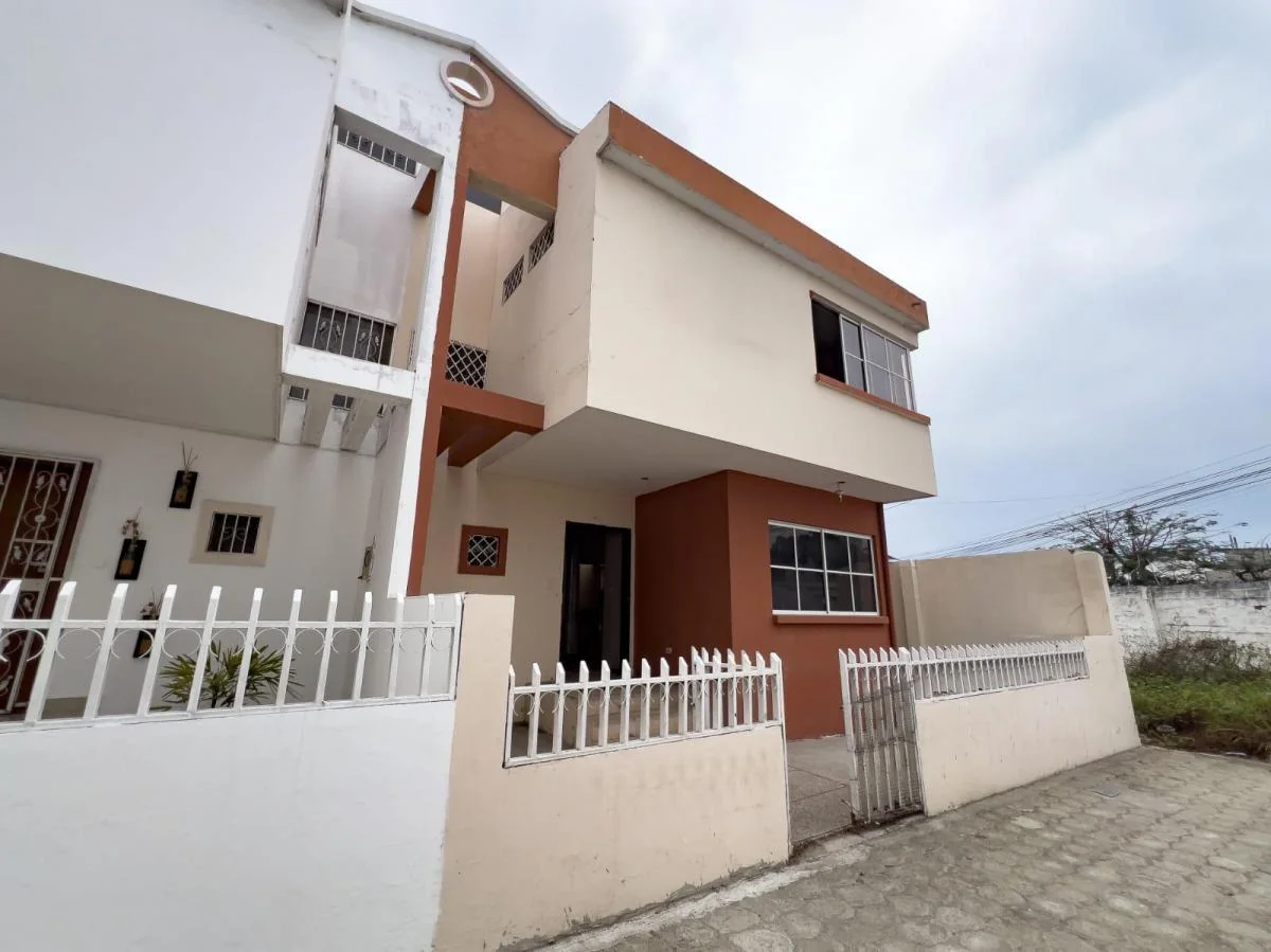 Casa en Venta, Conjunto Acacias II, Cdla Colinas de Rocafuerte, Manta, Manabí — imagen 5