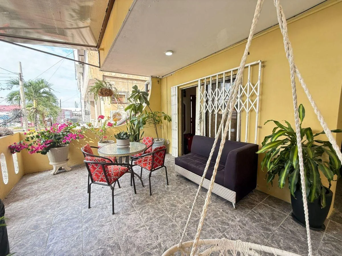 Venta de Casa Rentera Cdla. La Garzota Etapa 1, Guayas — imagen 3