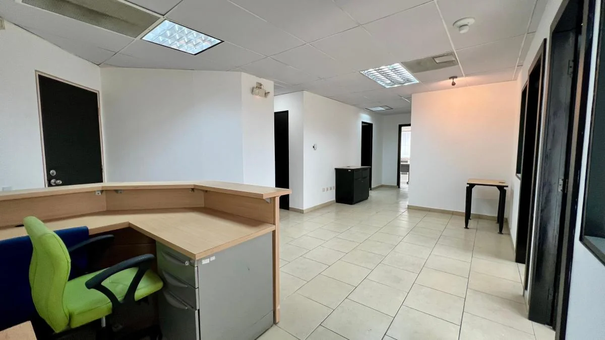 Venta Oficina 148 m² en El Edificio Torre Atlas (Junto a Bco Pichincha), Guayas — imagen 5