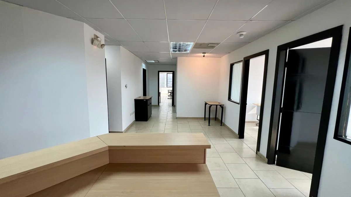 Venta Oficina 148 m² en El Edificio Torre Atlas (Junto a Bco Pichincha), Guayas — imagen 4