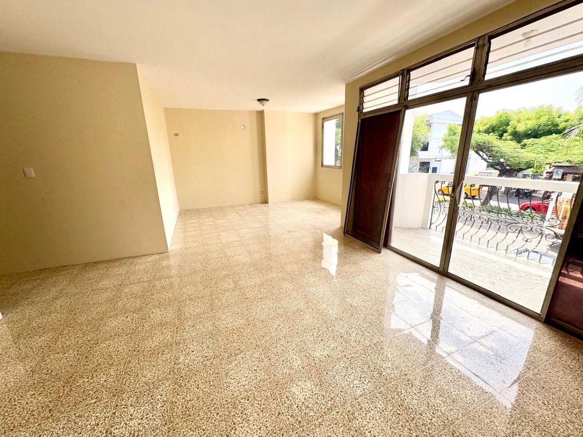 Urdesa Central. en Venta Departamento Remodelado, 3 Dorm., Garaje, Guayas — imagen 5