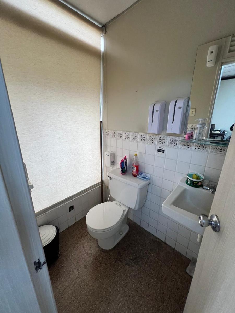 Vendo Oficina Comercial en El Centro de Guayaquil, Guayas — imagen 3