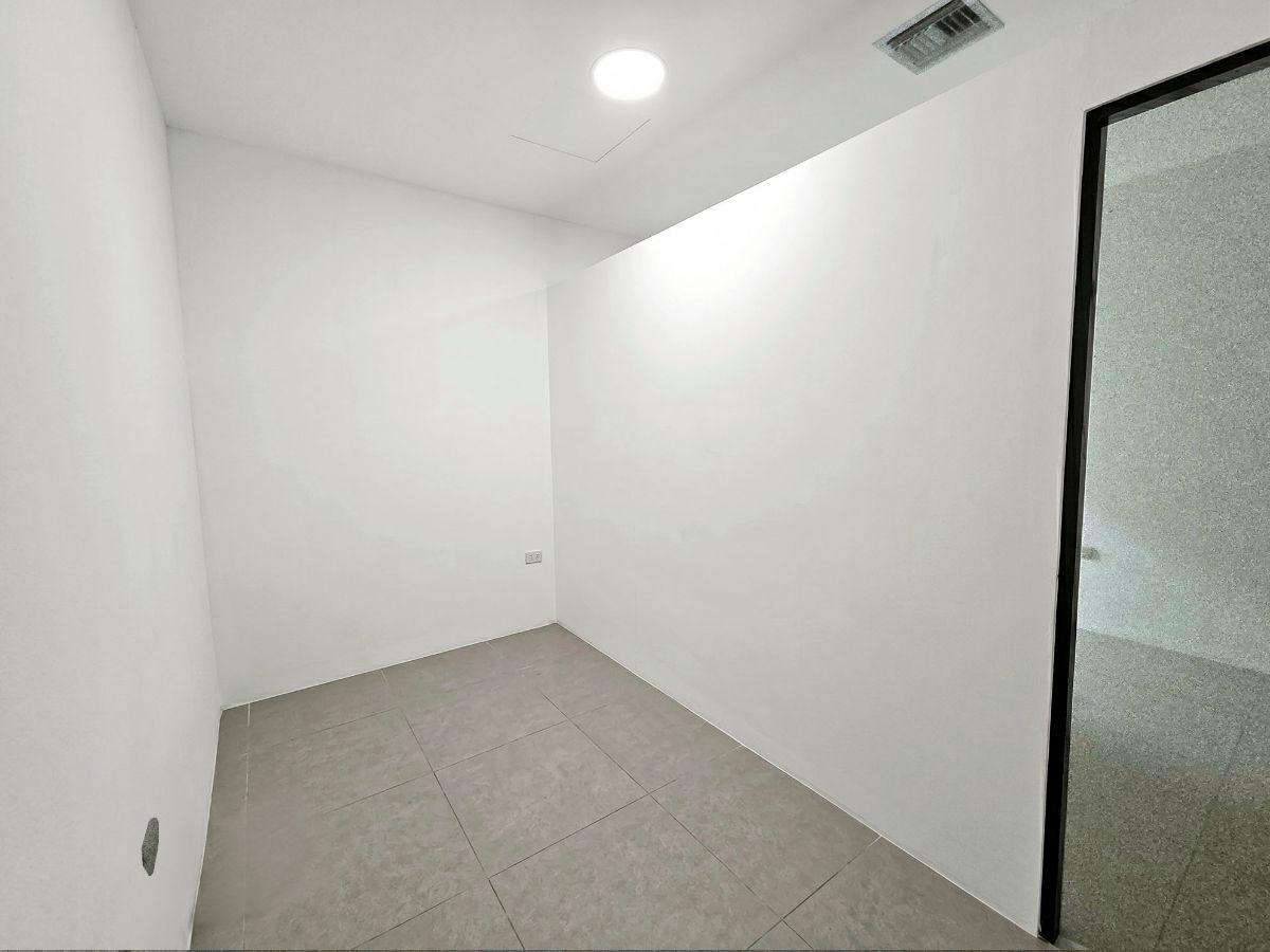 Oficina en Venta o Alquiler, 40 m² en 1er Piso Alto - Edificio de Oficinas de Villa Club, Cive, Guayas — imagen 5