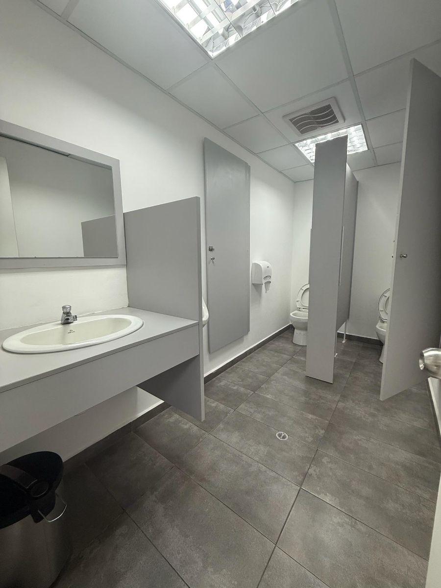 Venta Oficina 186 m² - Av 12 de Octubre — imagen 4
