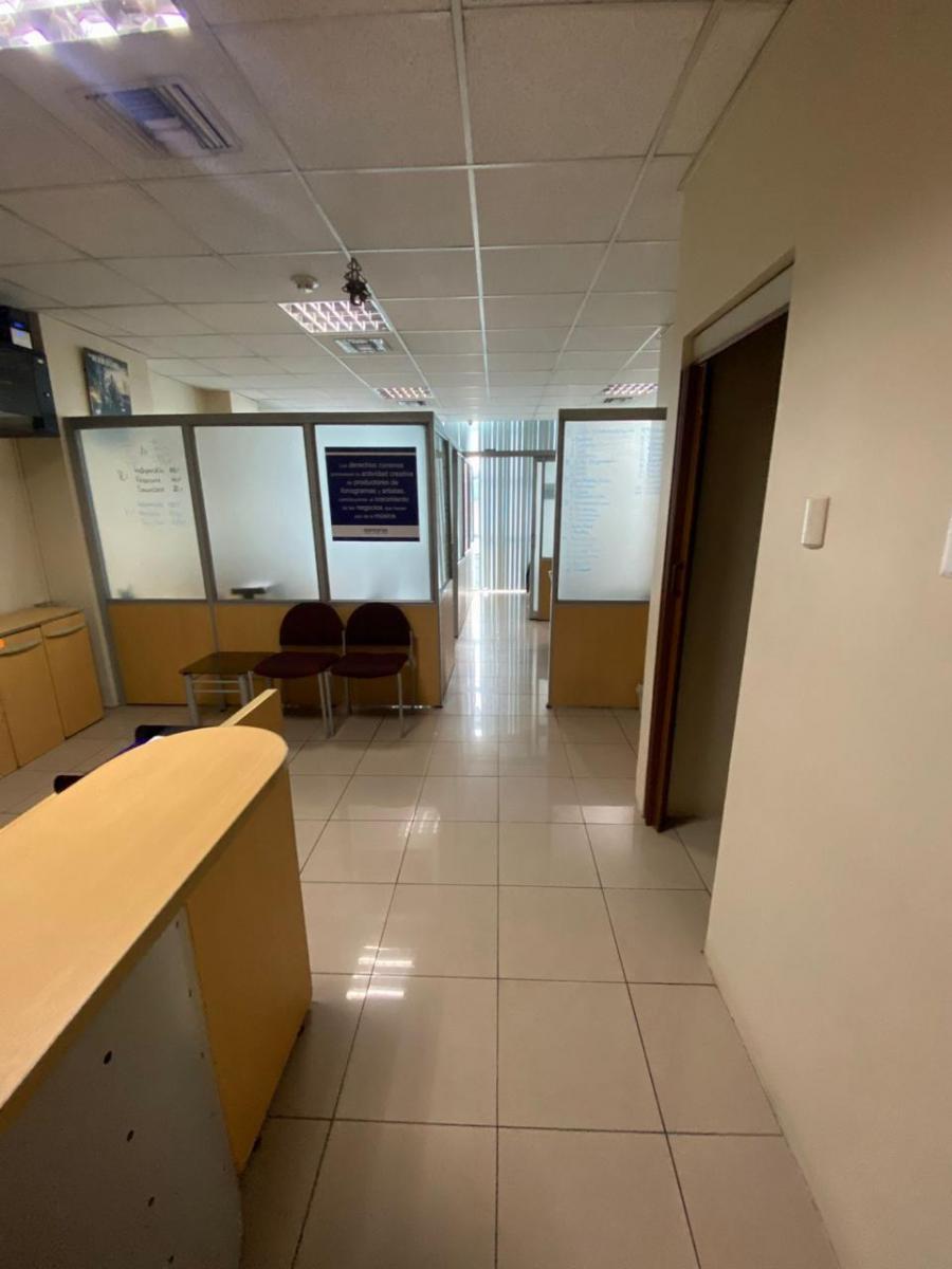 Vendo Oficina en Kennedy, norte, Plaza Center, Seguridad 247, Guayas — imagen 4