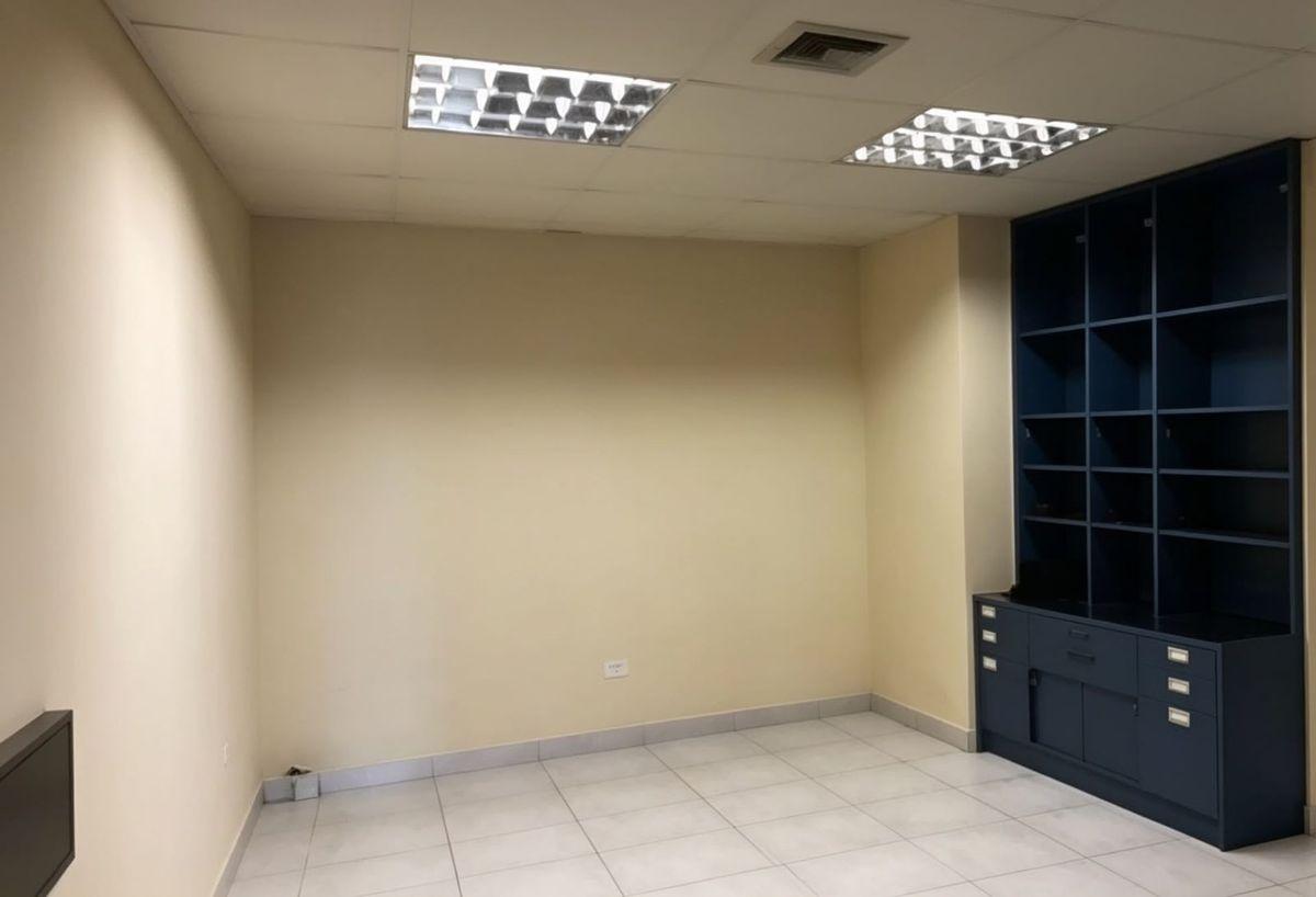 Local Comercial de Venta en Manta Sector Malecon, Manabí — imagen 5