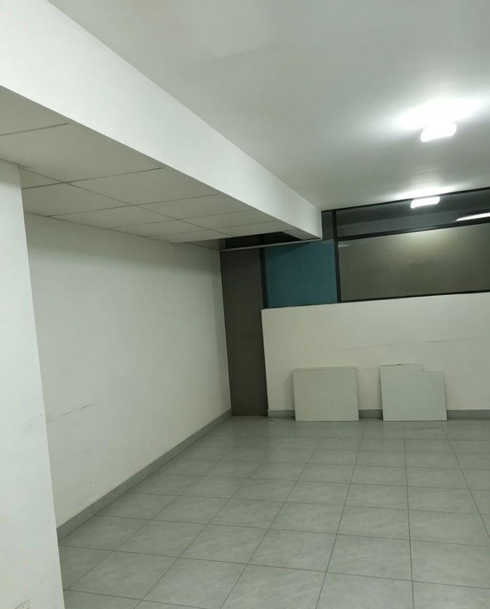 Local Comercial de Venta en Manta Sector Malecon, Manabí — imagen 4