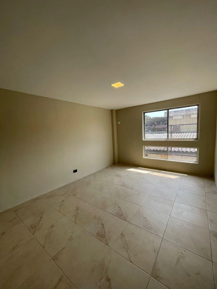 7355. Urdesa Norte - Vendo Casa Tipo Town House 4 Dorm., $95.000. Guayas — imagen 5