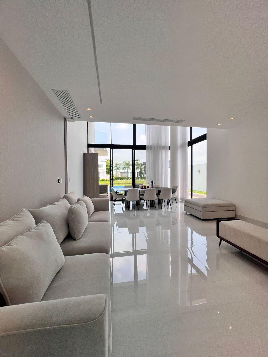 En Venta Preciosa Casa Vista Al Lago - Blue Bay - Isla Mocoli, Km. 6.5 Samborondon - 550 m², Guayas — imagen 6