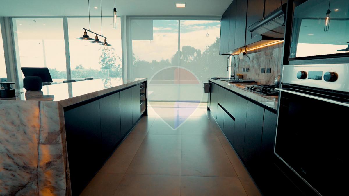 Casa de 3 Habitaciones con 425 m² en Venta en Nayón — imagen 5