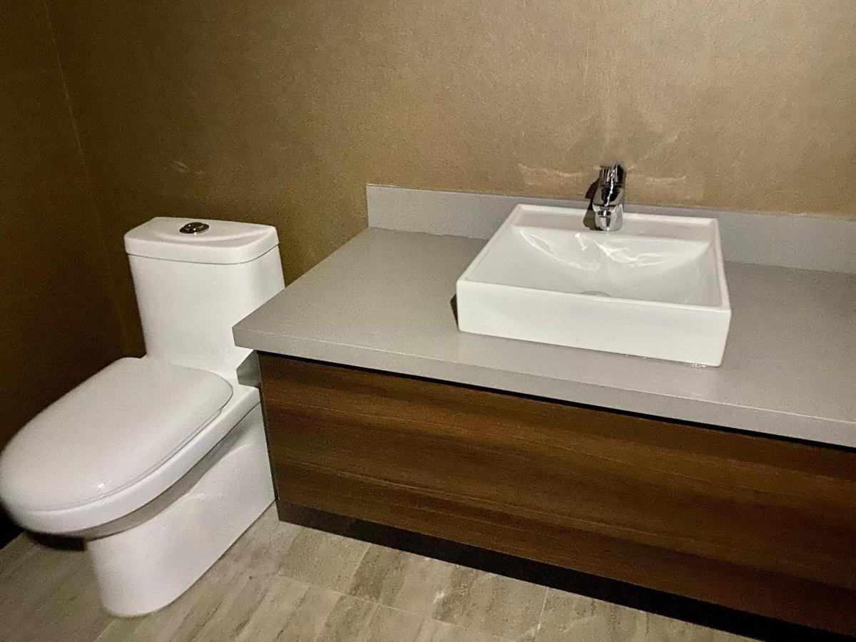 Vendo Departamento de Lujo, Sector González Suárez Estrenar 2 Domitorios — imagen 3