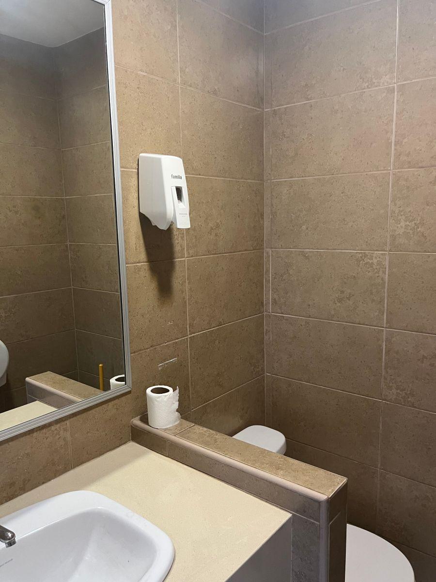 Excelente Oficina de Venta en La Carolina — imagen 5